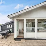 Сasa de vacaciones 6 Person Holiday Home In Romo *